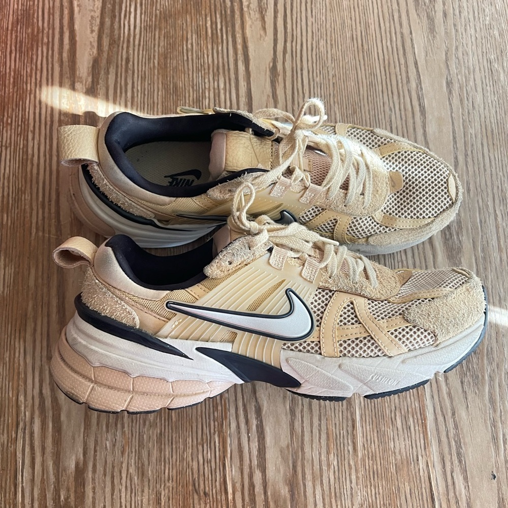 Nike V2K Run